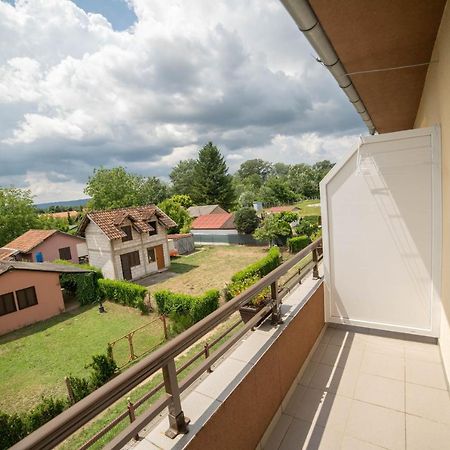 Prenociste Leona Lejlighedshotel Veliko Gradište Eksteriør billede